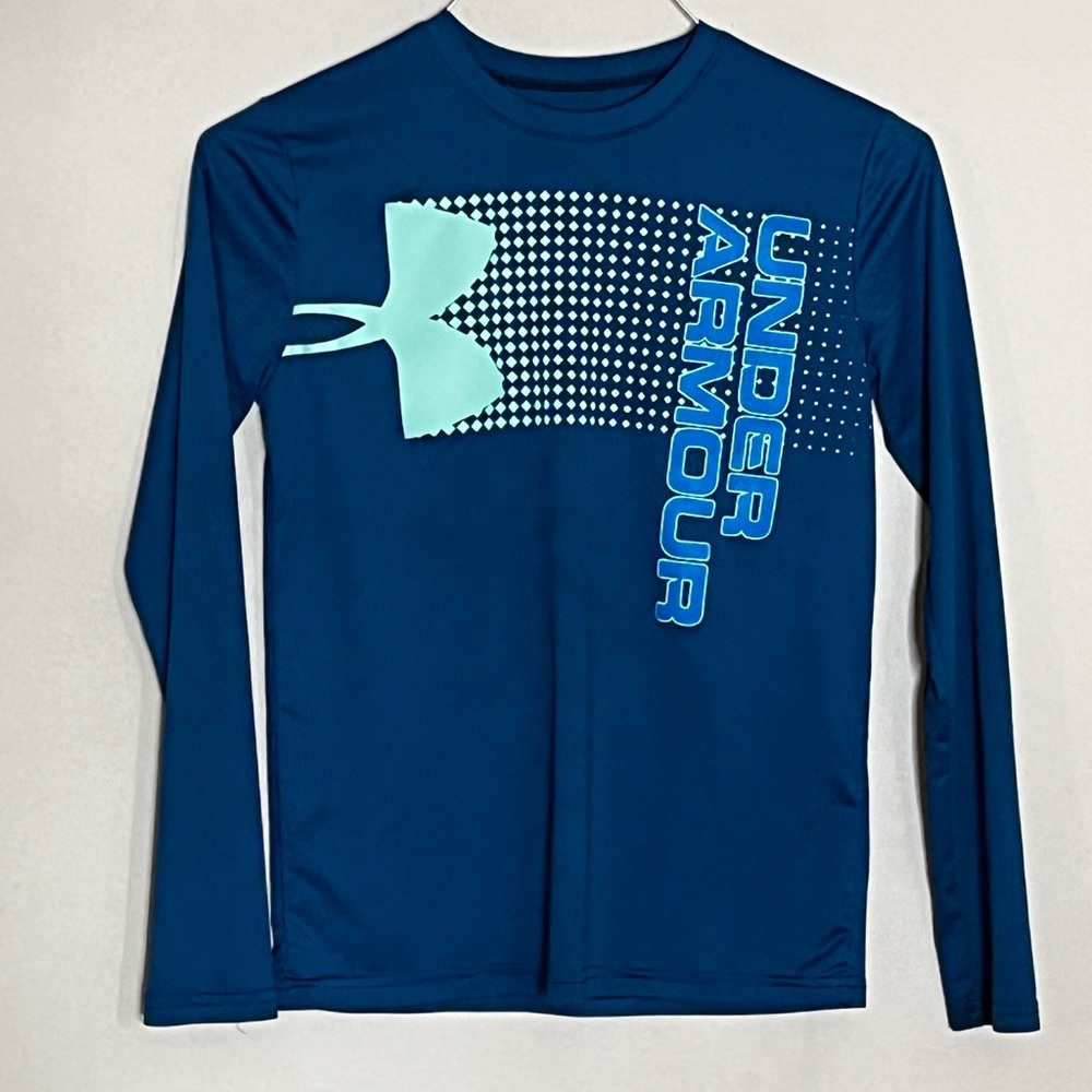 Under Armor athletic T shirt Youth XL